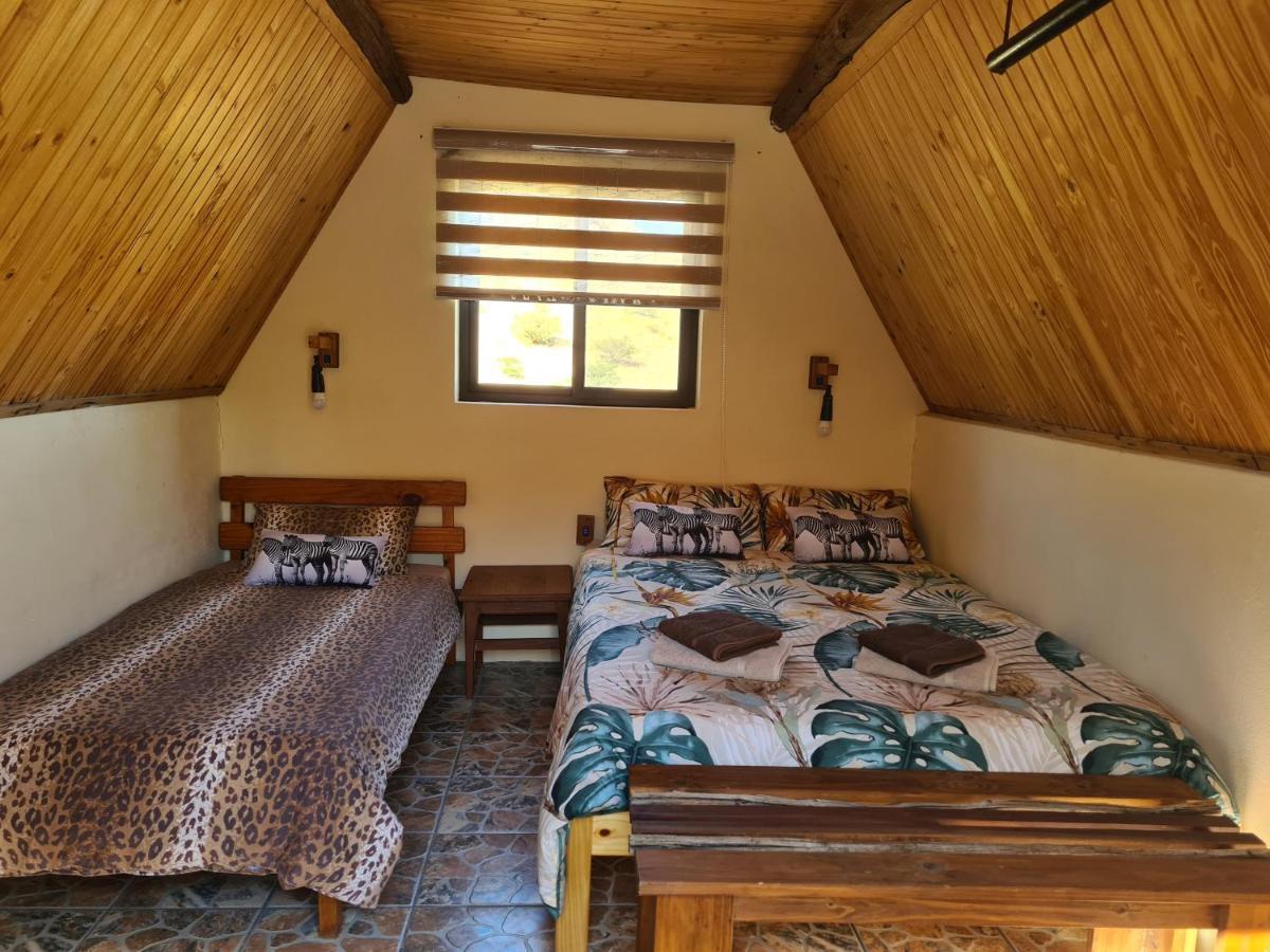 Rooiklip Camp Flintstone Apartamento Exterior foto