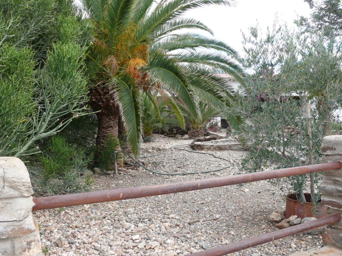 Rooiklip Camp Flintstone Apartamento Exterior foto